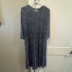 Women's Express Navy and White Printed Maxi Dress